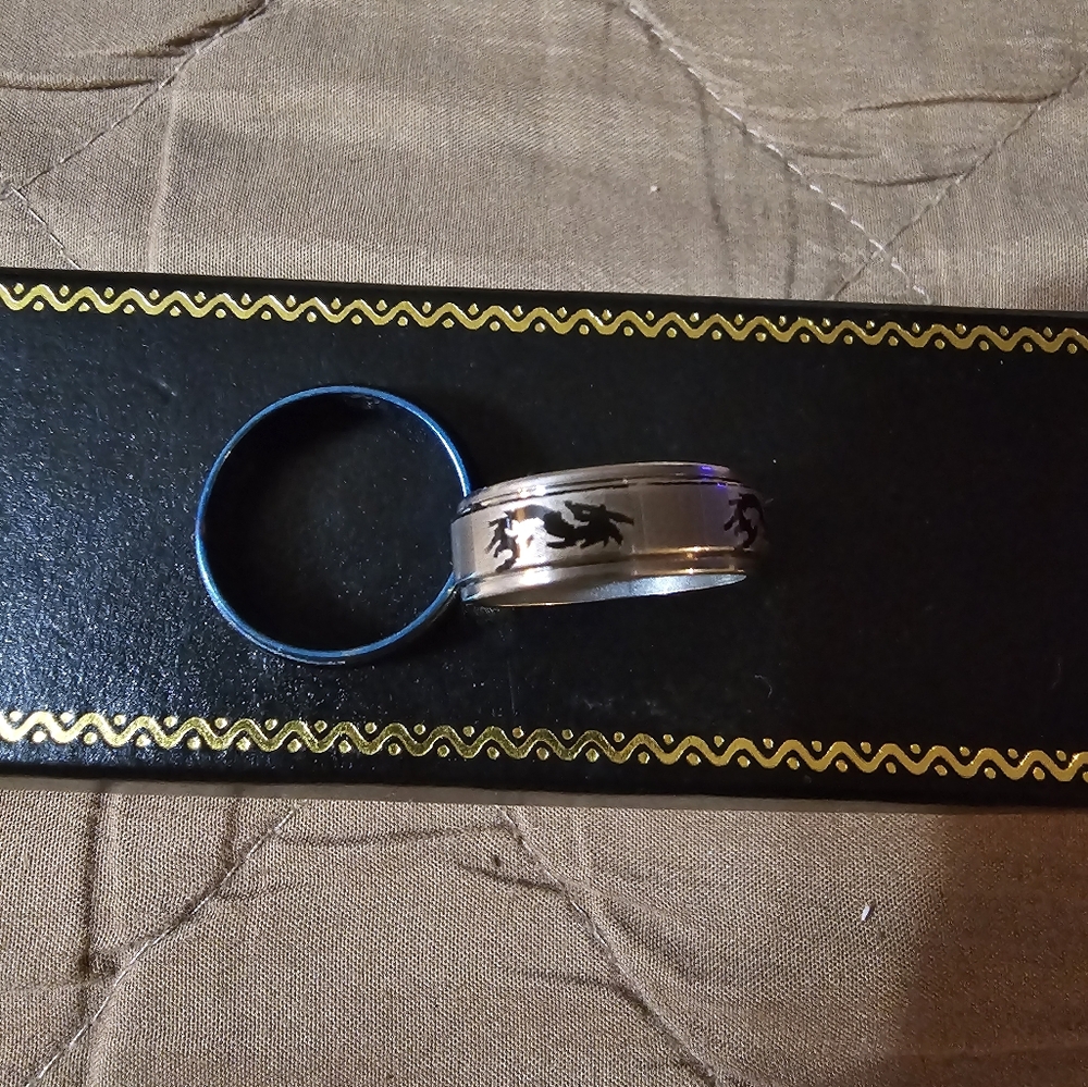 Fidget ring and blue ring